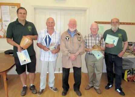 Denis Hayer with the certificates winners